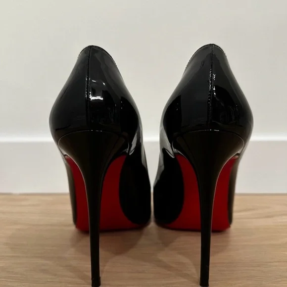 Christian Louboutin Black Patent Leather Kate 100 Stilettos - Picture 2 of 5